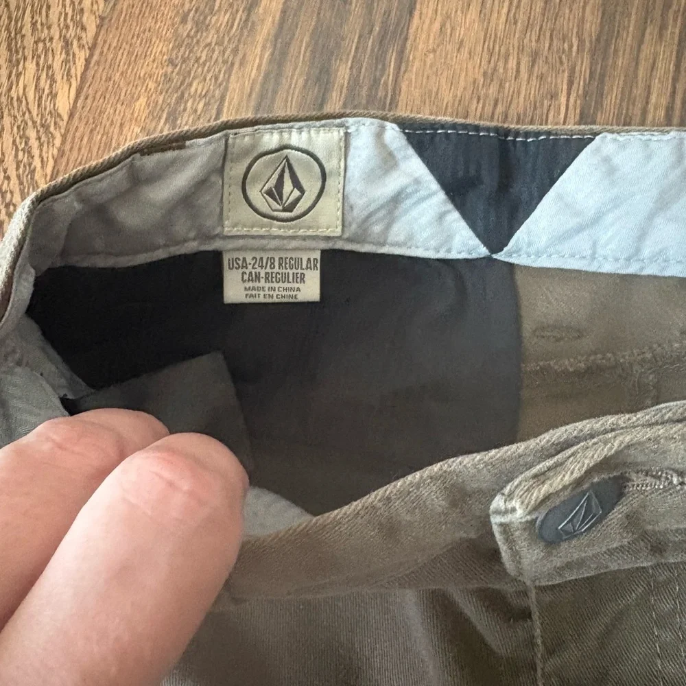 Volcom boys brown pants